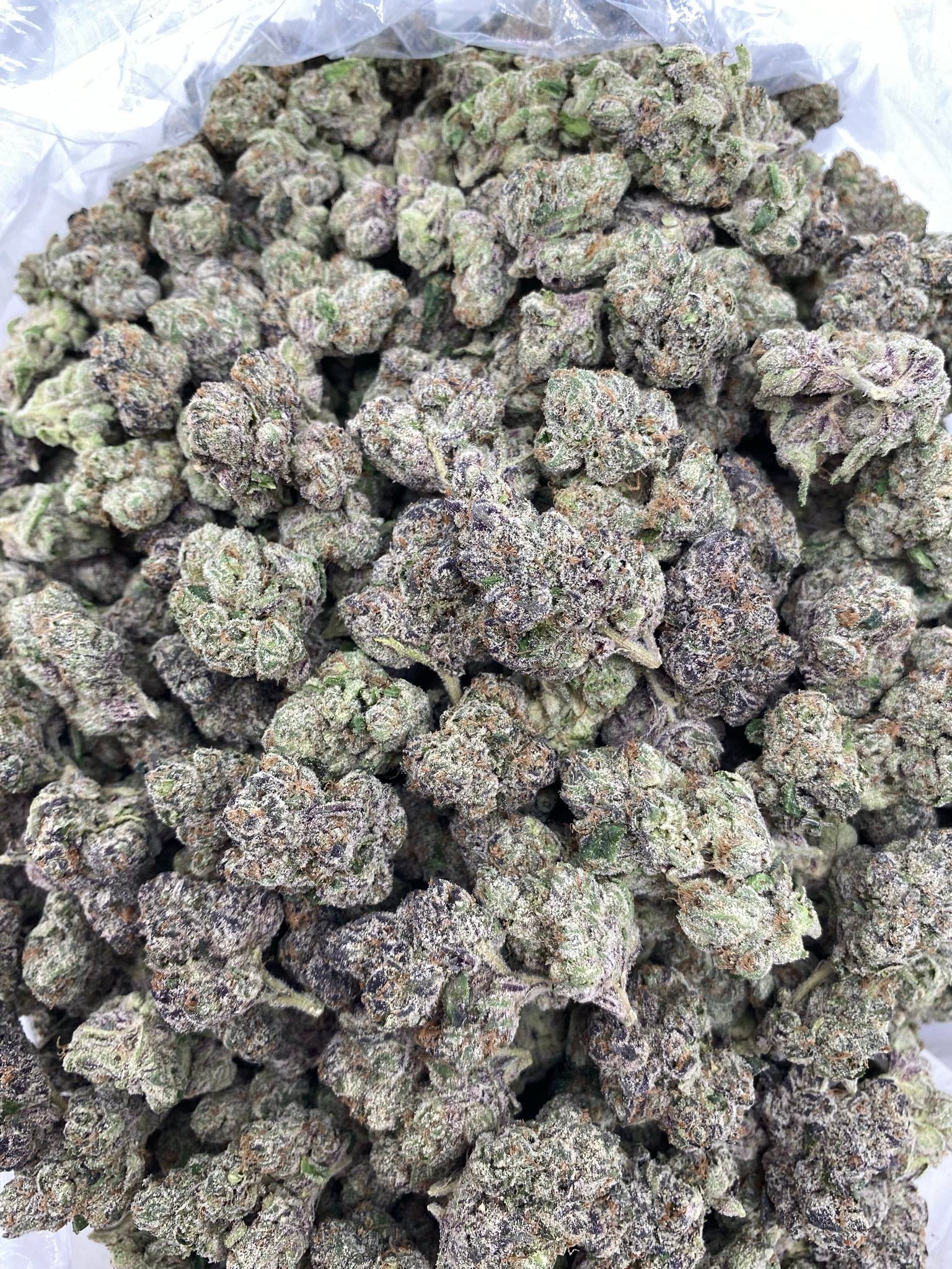 AAA Kings Flower Candy Fumes